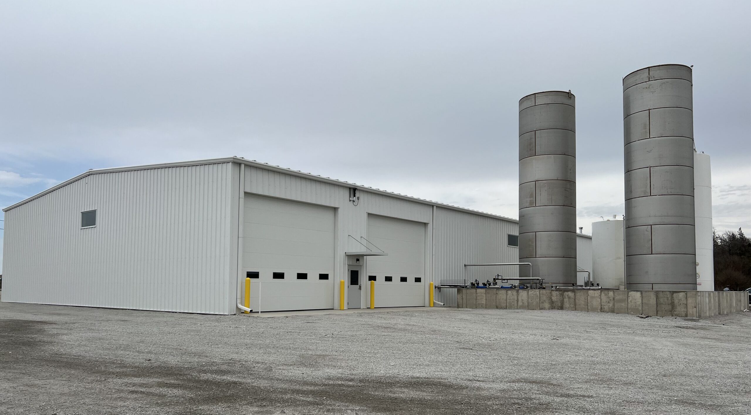 Audubon, IA Liquid Fertilizer Plant Liquid Fertilizer blending building in Iowa with 30,000 gallon UAN Tanks and load out areas