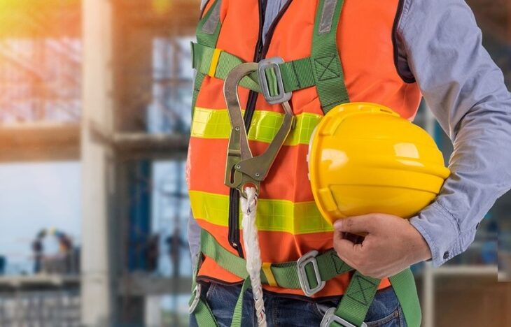 Fertilizer Building Construction working with Safety equipment