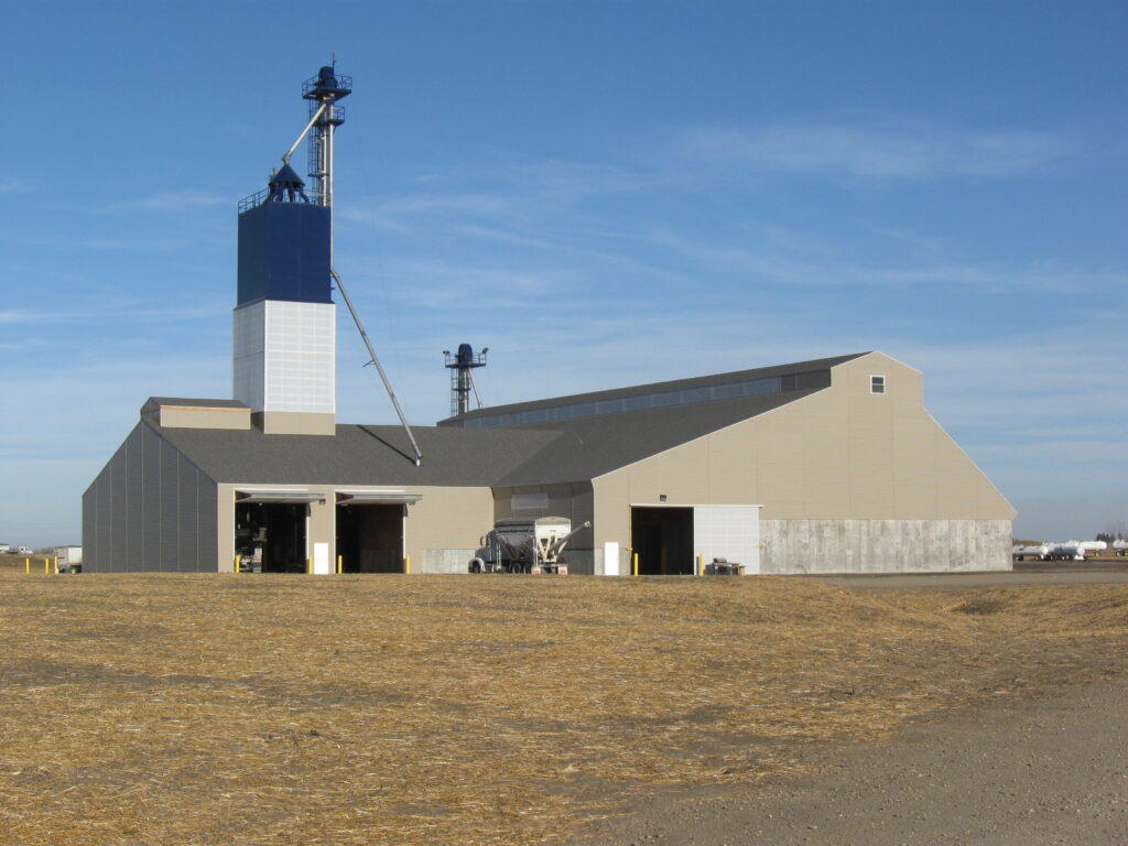 Dry Fertilizer Storage Building with Sackett Waconia Blend Tower