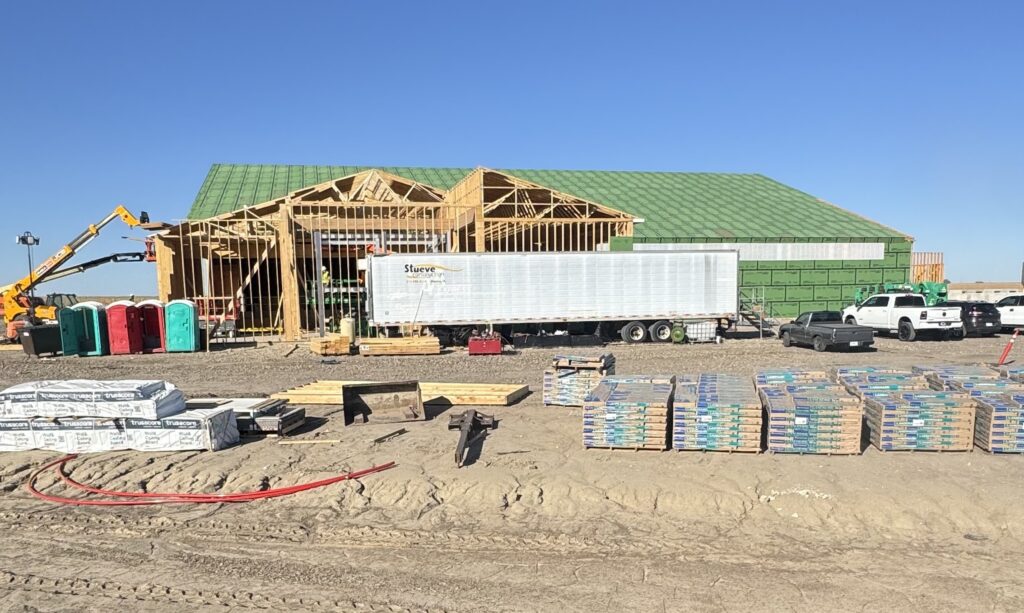 Dry fertilizer building under construction