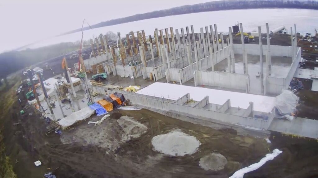 Fertilizer storage terminal building concrete structure being built